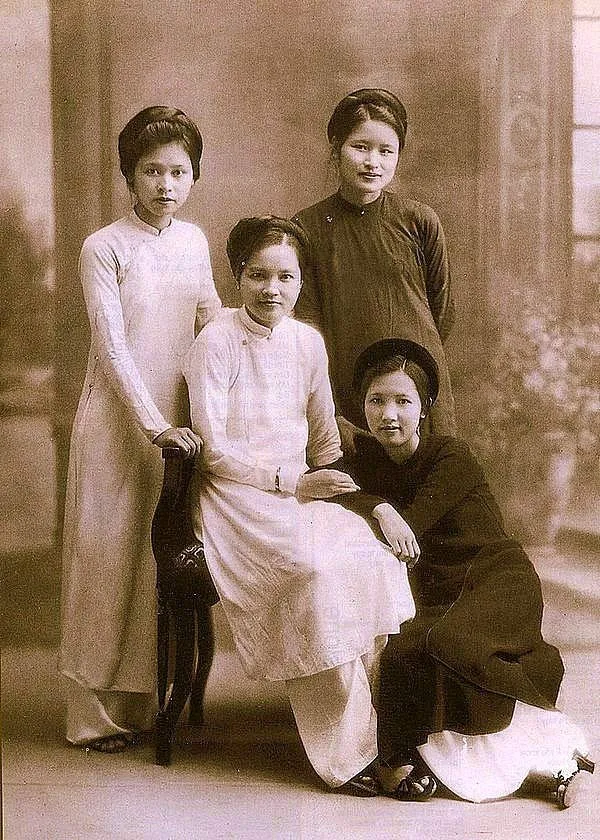 Phụ nữ Hà thành thời xưa